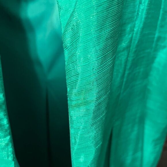 Lovely New Year’s Eve Tiana B. Pleated Dress - Picture 15 of 16